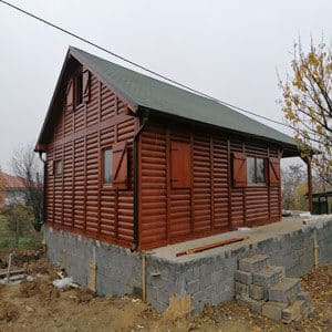 Izgradjena drvena montazna brvnara hrast petkovic