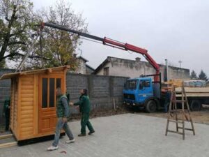 Montazna drvena brvnara do 50m2 Hrast Petkovic najjeftinija cena izrade i montaže tipskih brvnara